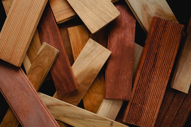 brown-wooden-blocks-on-brown-wooden-table